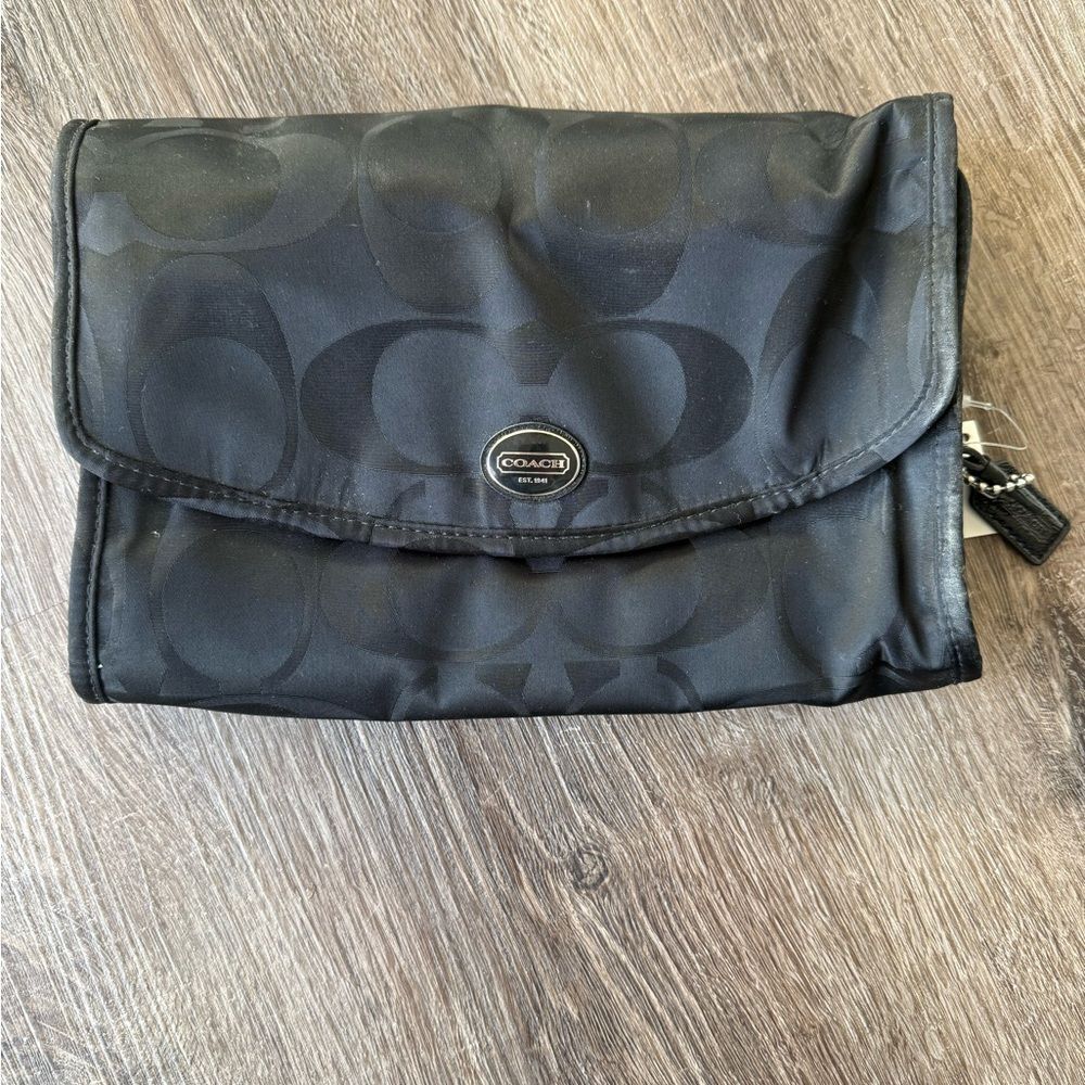 NWT Coach Signature C Hanging Toiletry Bag